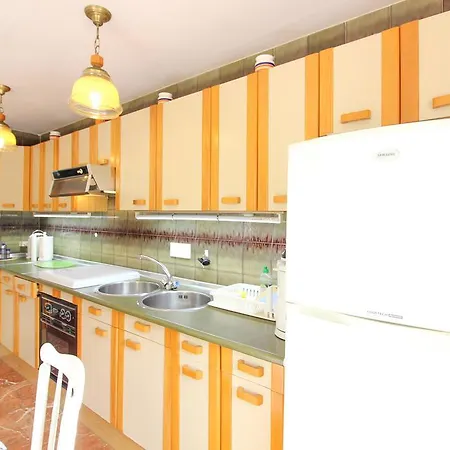 Villa Cucarres0602 *